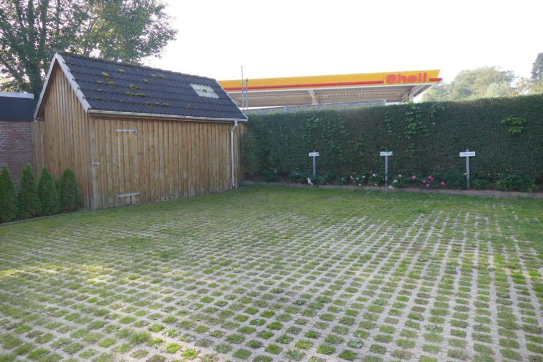 Kleines Strandhus 沙博伊茨 外观 照片